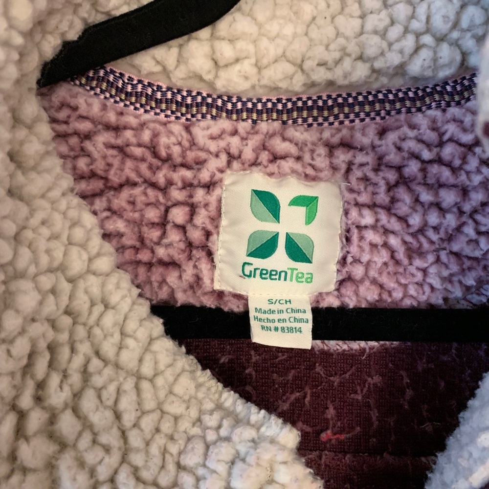 Sherpa Pullover - Picture 2 of 3